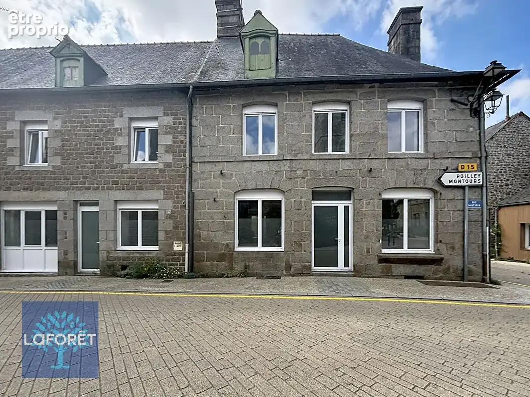 Maison à MONTOURS