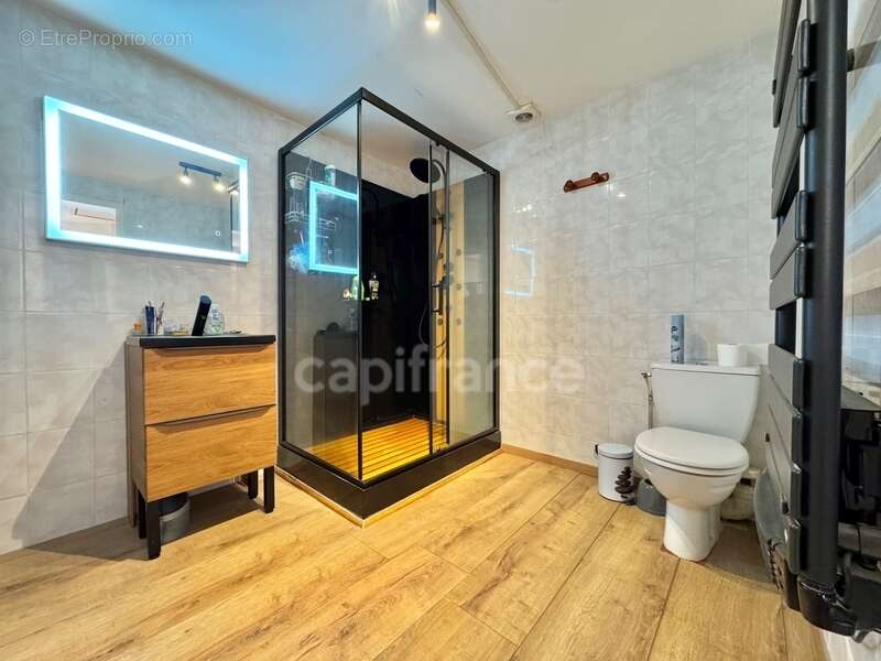 Maison à NOIRETABLE