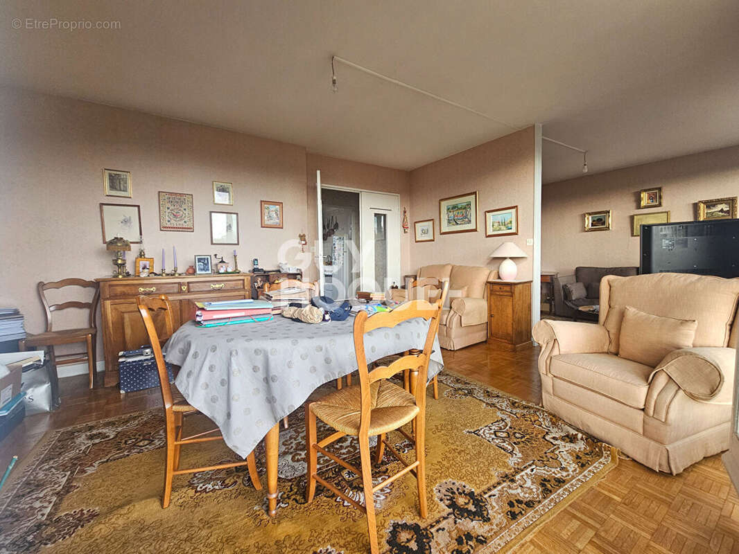 Appartement à COMPIEGNE