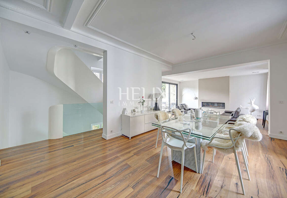 Maison à SAINT-GERMAIN-EN-LAYE