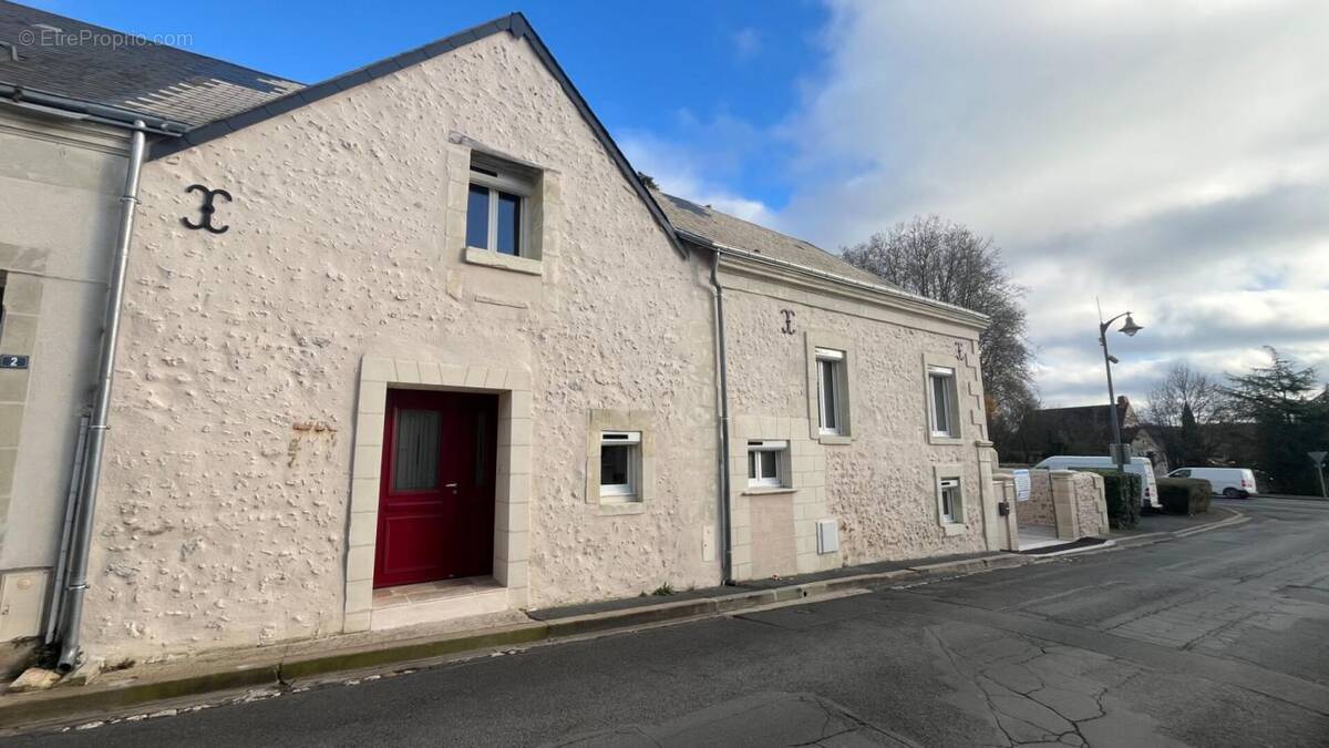 Maison à NEUILLE-PONT-PIERRE