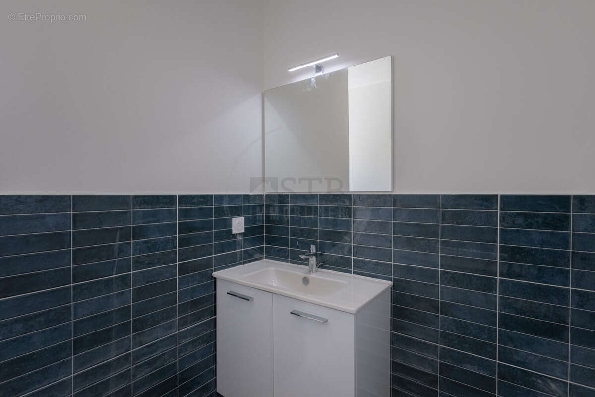 Maison à SAINT-GEORGES-LES-BAINS