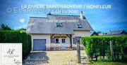 Maison à LA RIVIERE-SAINT-SAUVEUR