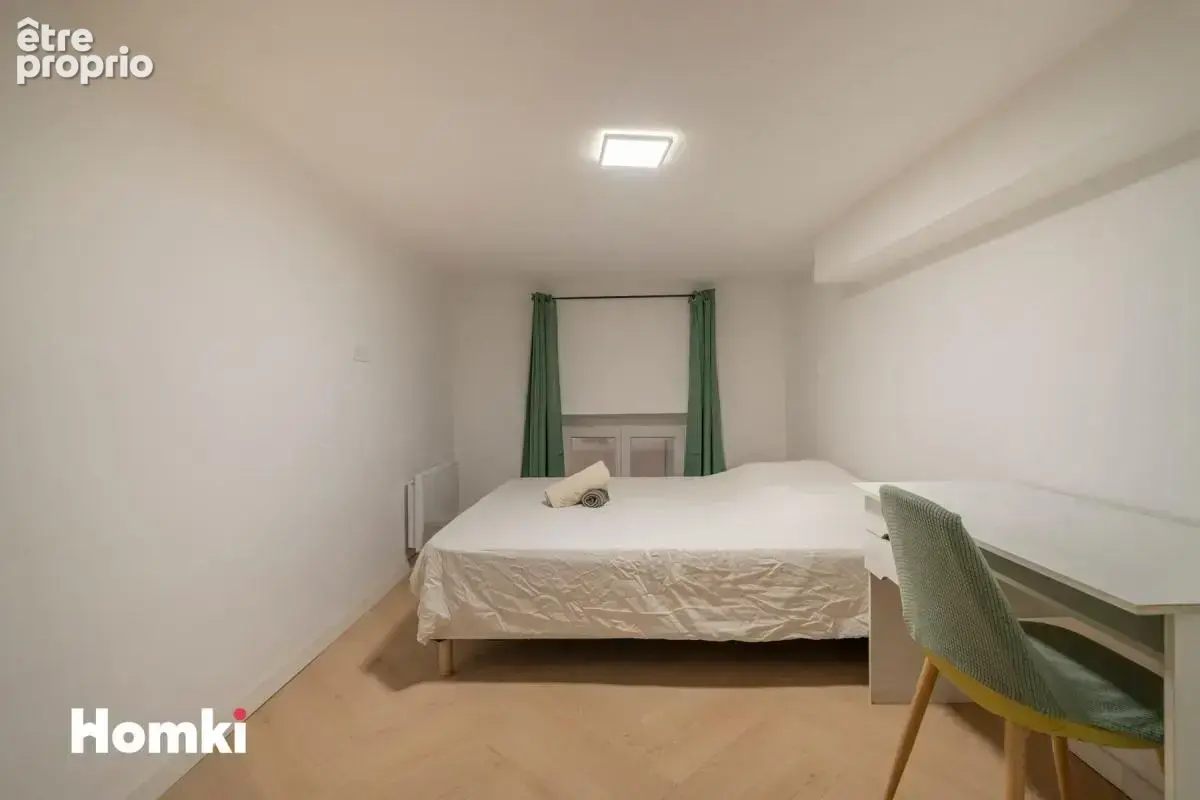 Appartement T5 de 105 m² à Marseille 13002, Rue Chevalier Paul - photo 12