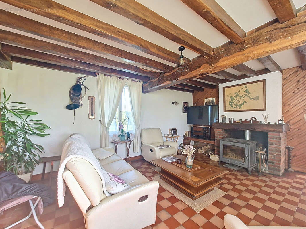 Maison à ETREPAGNY