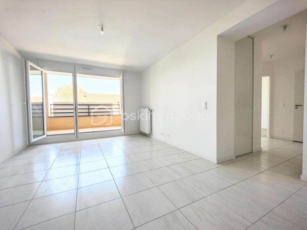 Appartement à JOUARS-PONTCHARTRAIN