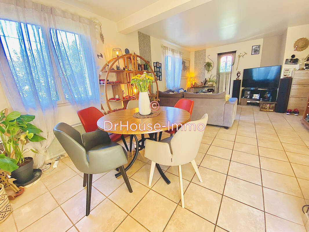 Maison à VILLELONGUE-DE-LA-SALANQUE