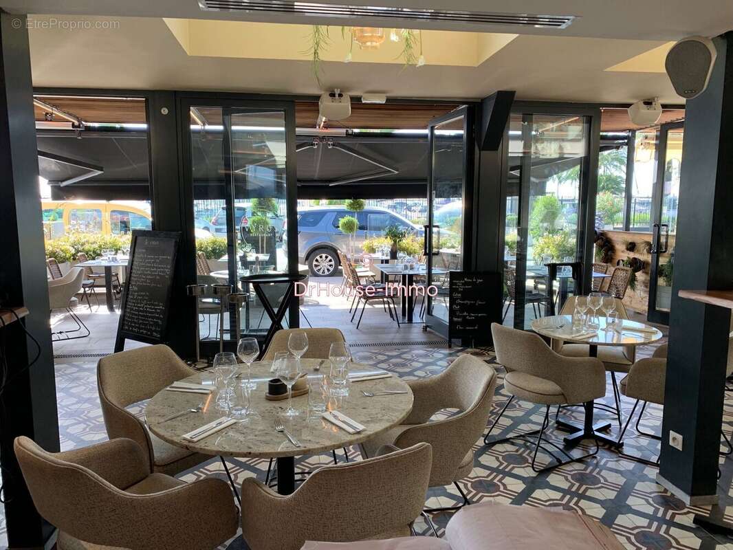 Commerce à SAINT-LAURENT-DU-VAR