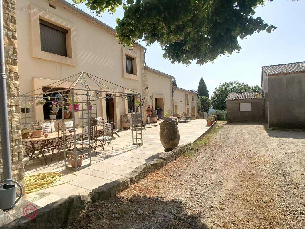 Maison à BELVEZE-DU-RAZES