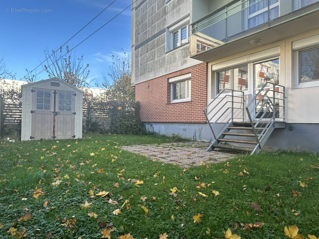 Appartement à GREGES