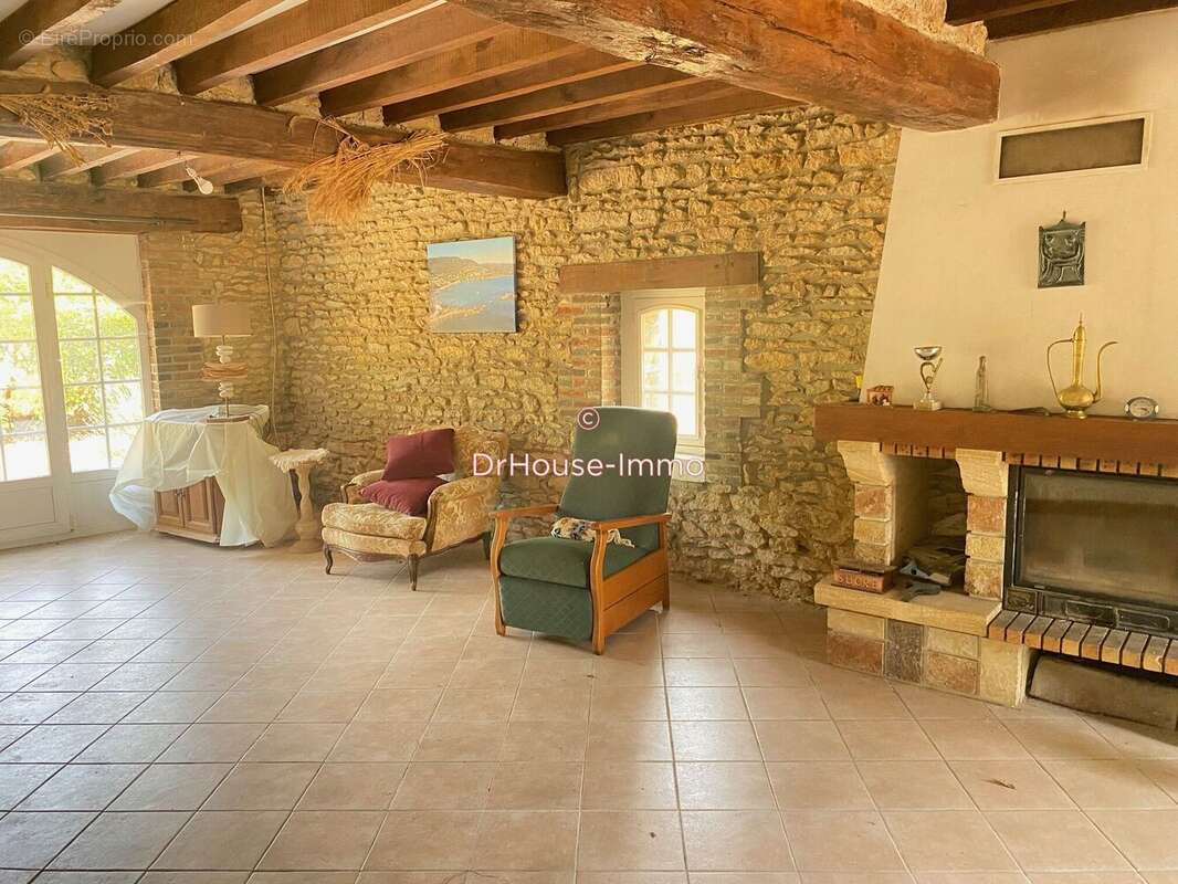 Maison 227 m² à Chessy-Les-Pres  - photo 6