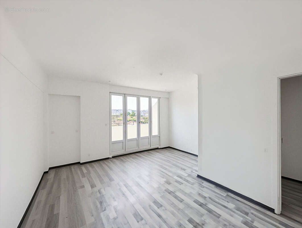 Appartement à MONTGERON