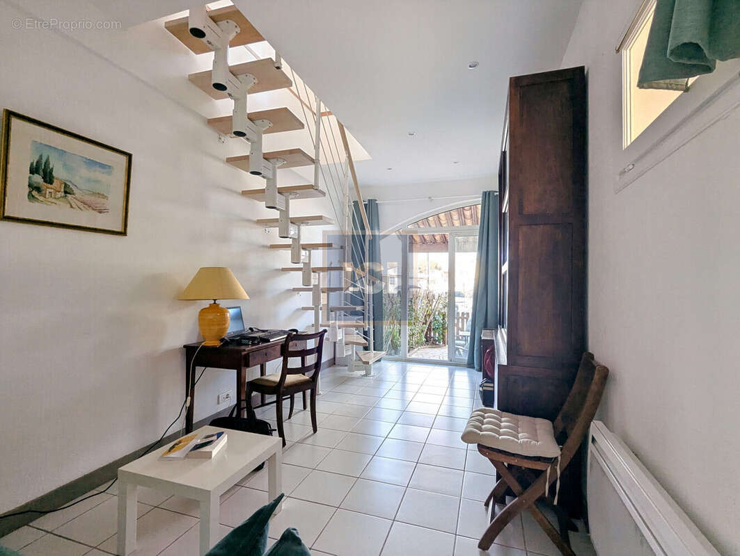 Appartement à GRIMAUD