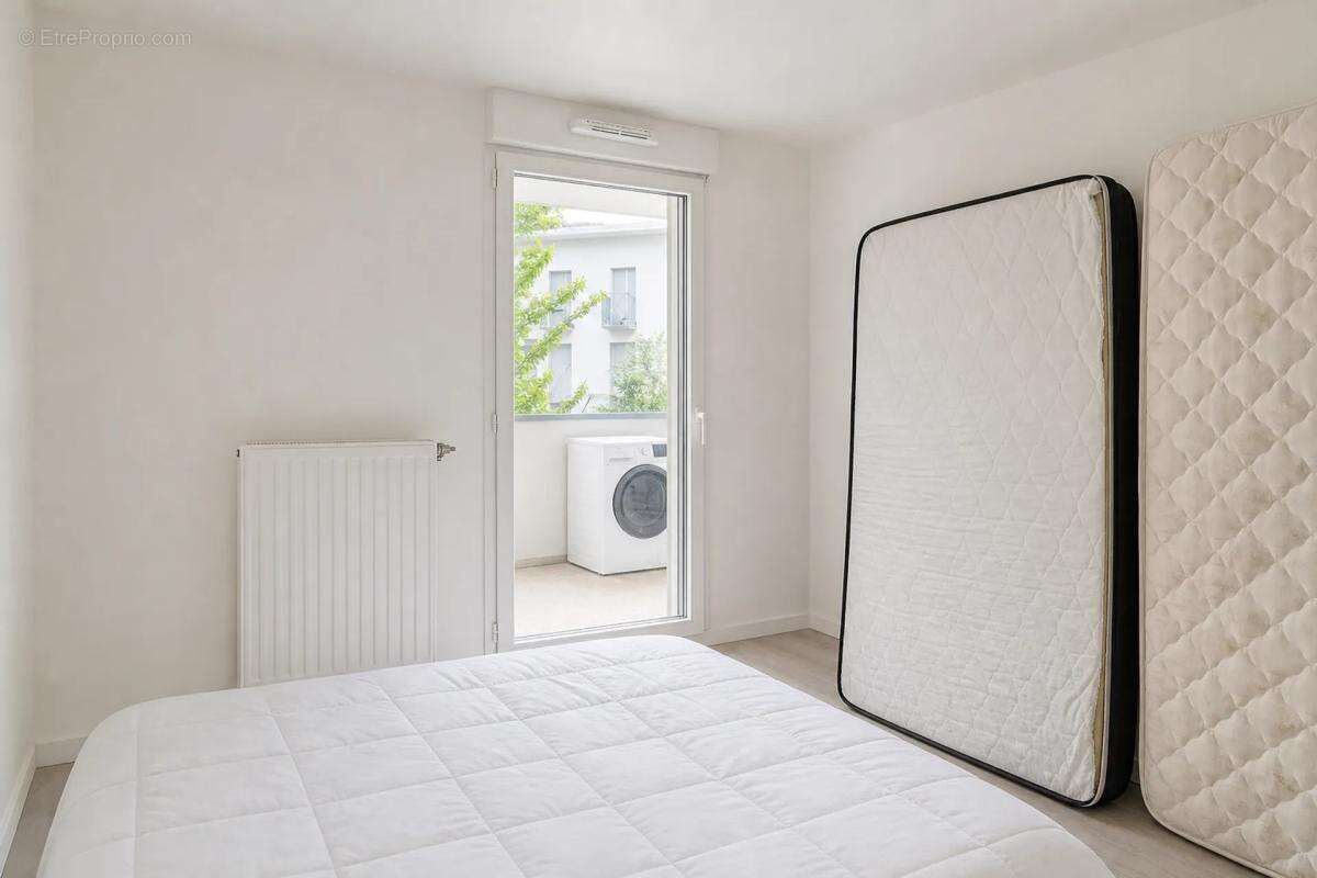Appartement à LA COURNEUVE