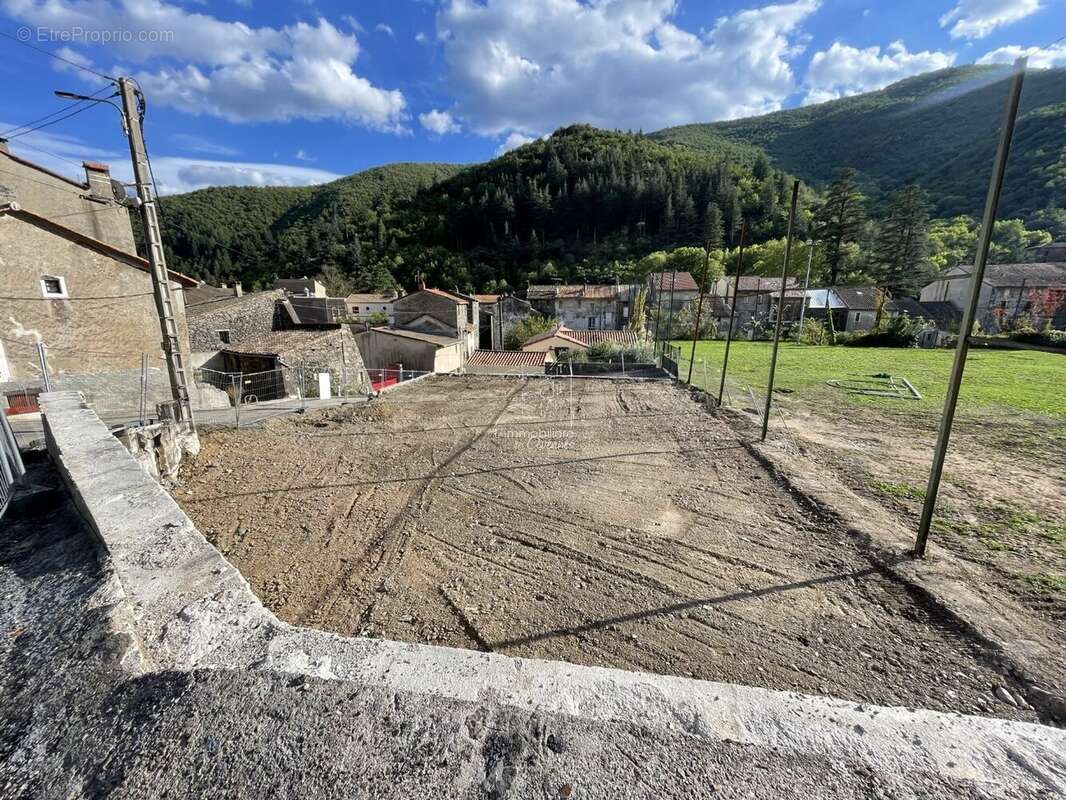 Terrain à VALLERAUGUE