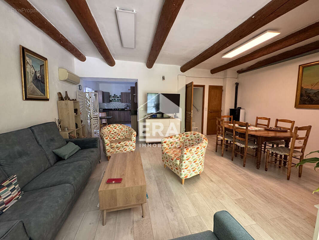 Maison à SAINT-CANNAT