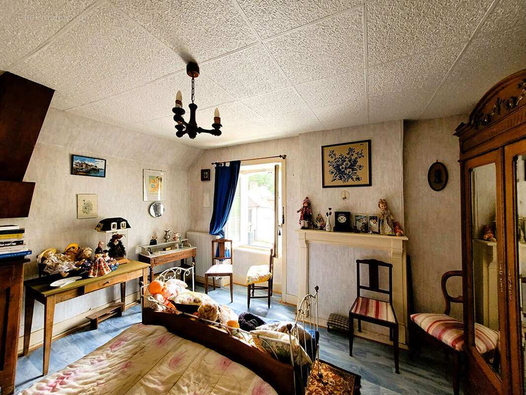 Maison à SAINT-JEAN-LIGOURE