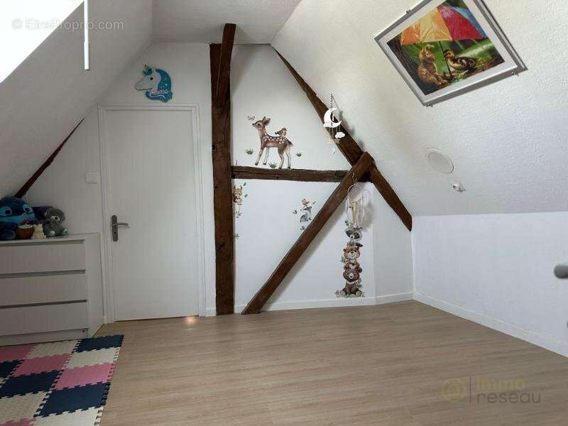 Maison 315 m² à Abbecourt  - photo 6