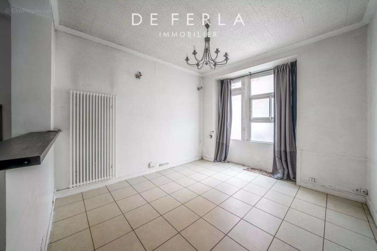 Appartement à PARIS-15E
