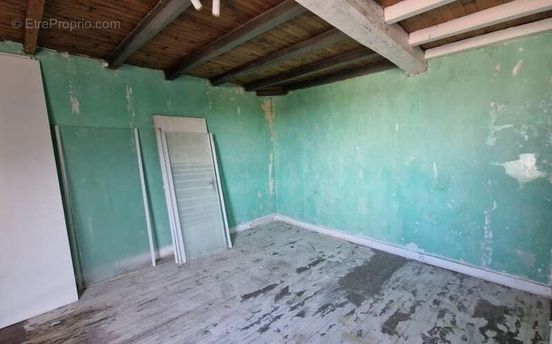 Maison à BARBEZIEUX-SAINT-HILAIRE