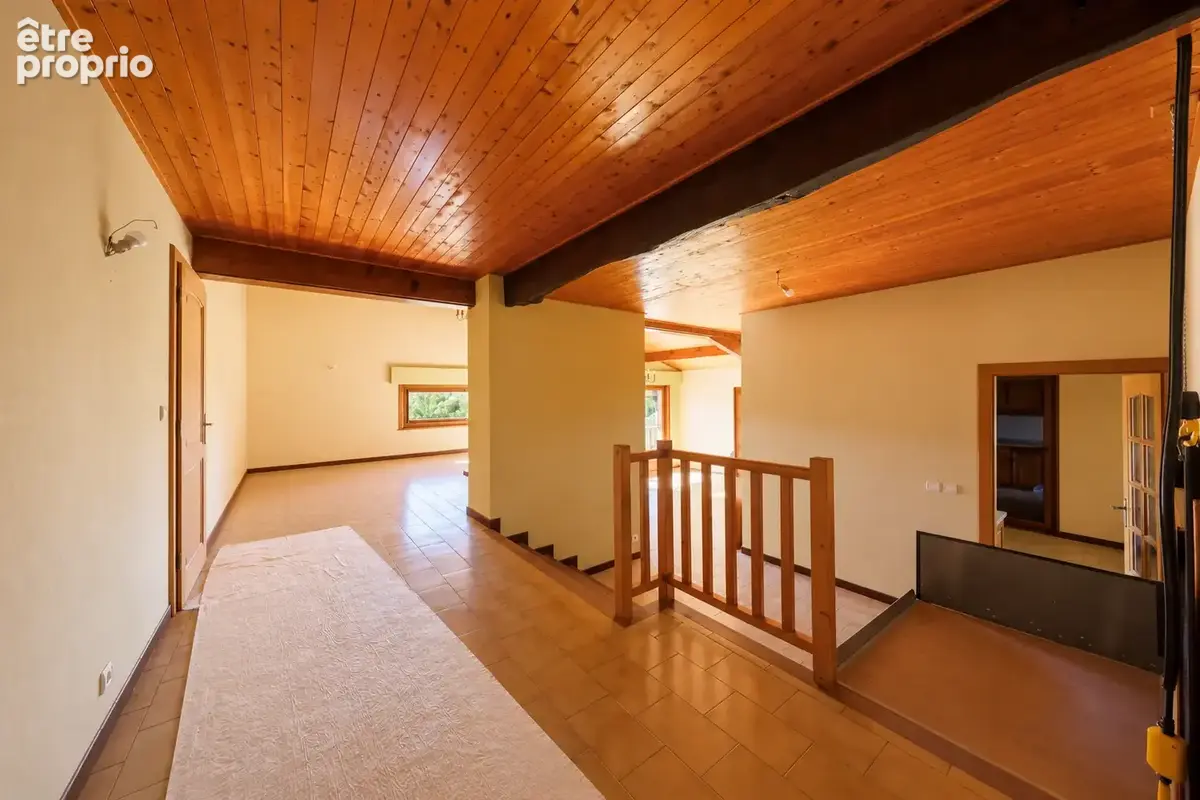 Thonon-les-Bains - Appartement 4 pièces 164m2 en dernier étage - photo 9