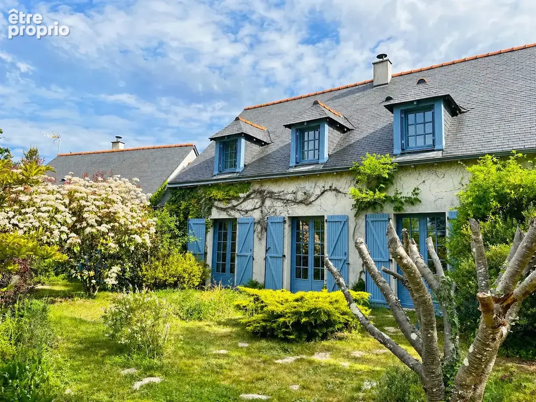 Maison à LA BREILLE-LES-PINS
