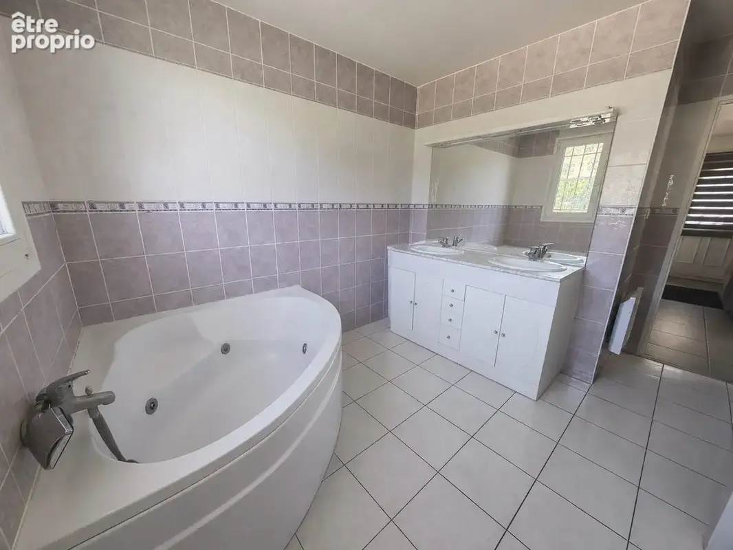 Maison 130 m² à Poussan  - photo 6