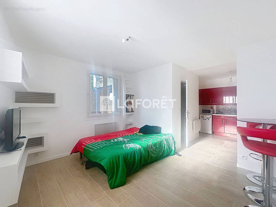 Appartement à LINAS