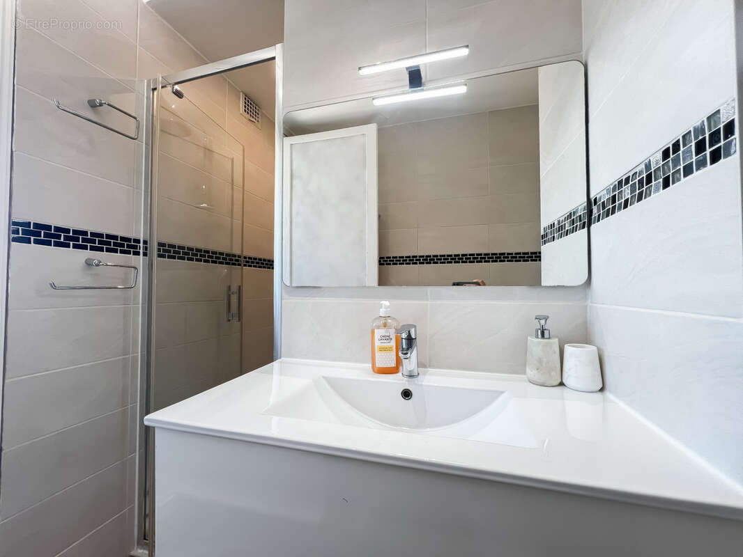 Appartement à PORT-DE-BOUC