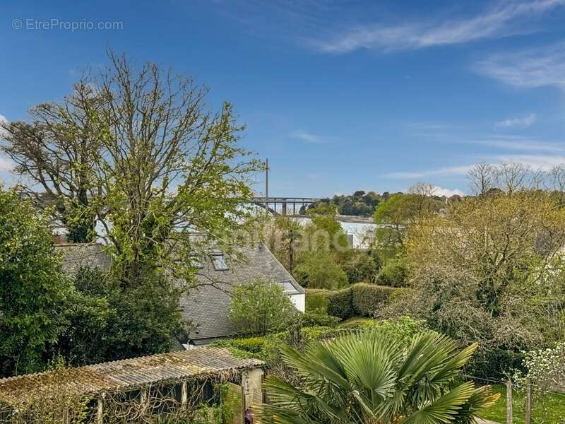 Maison à LE RELECQ-KERHUON