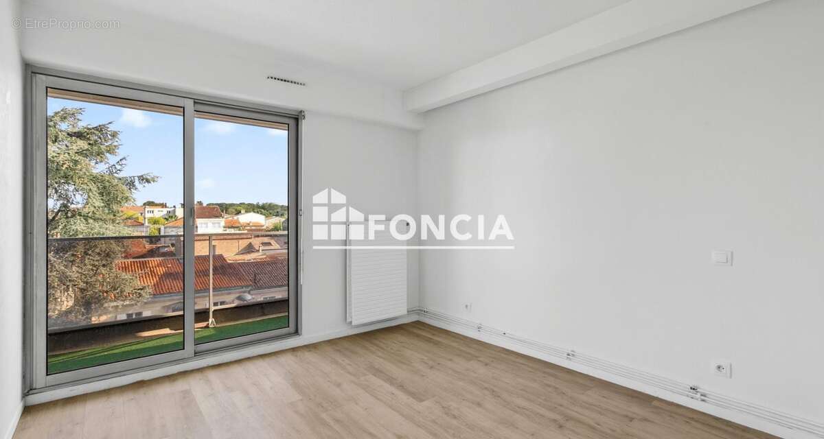 Appartement à BORDEAUX