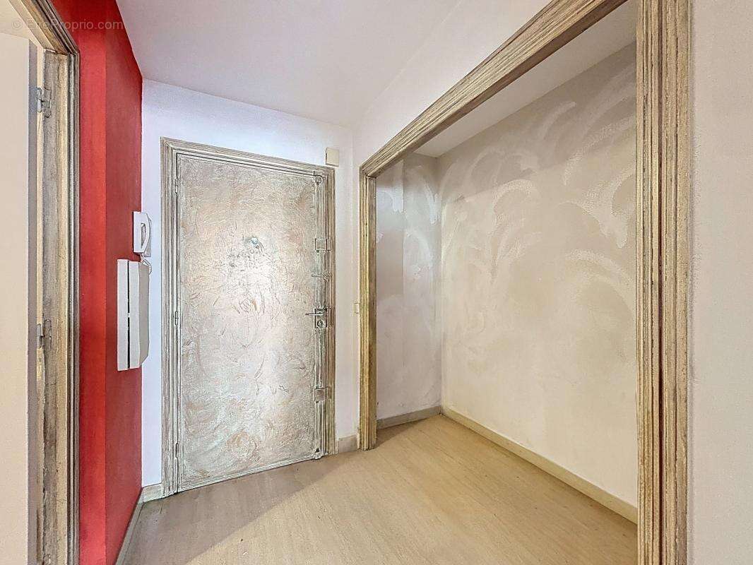 Appartement à LE CANNET
