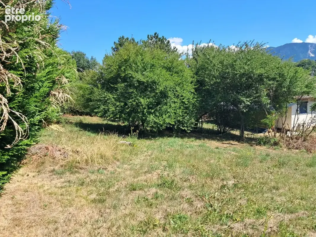 Terrain libre constructeur 931 m² - photo 2