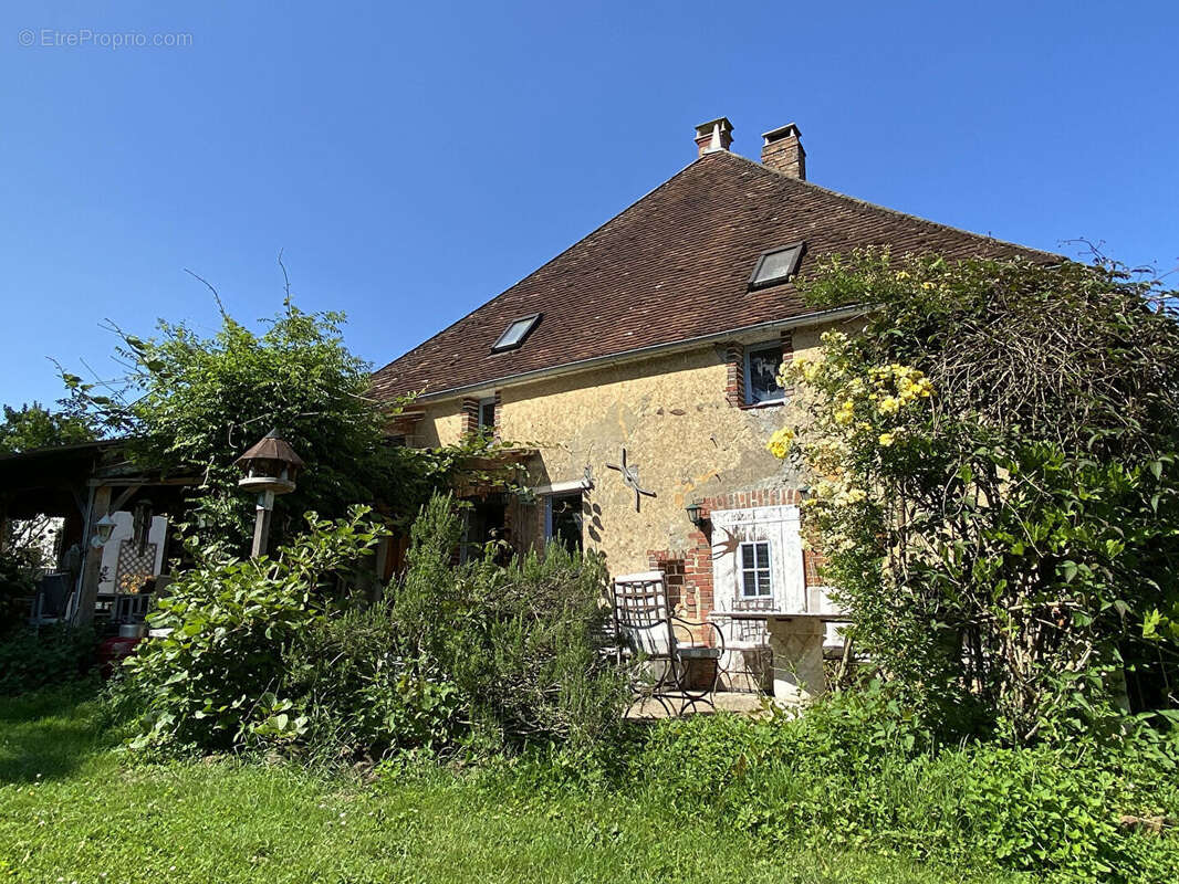 Maison à TOUCY