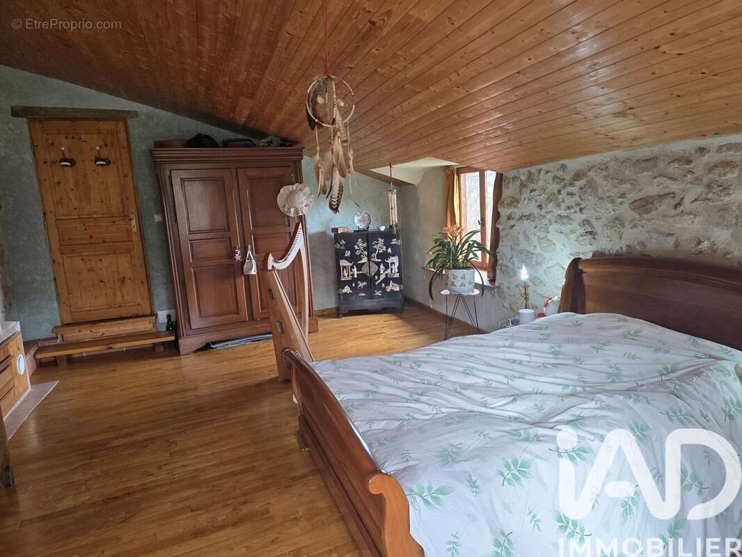 Maison 153 m² à Brassac  - photo 8