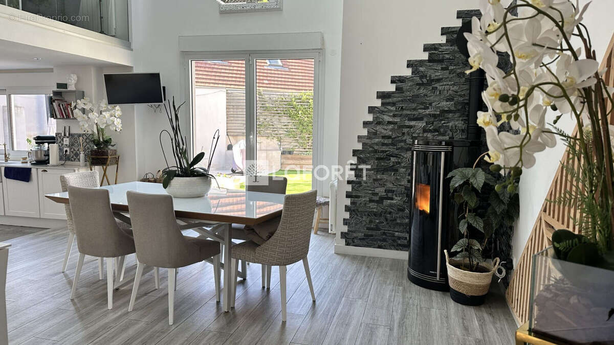 Maison à CHAMPIGNY-SUR-MARNE