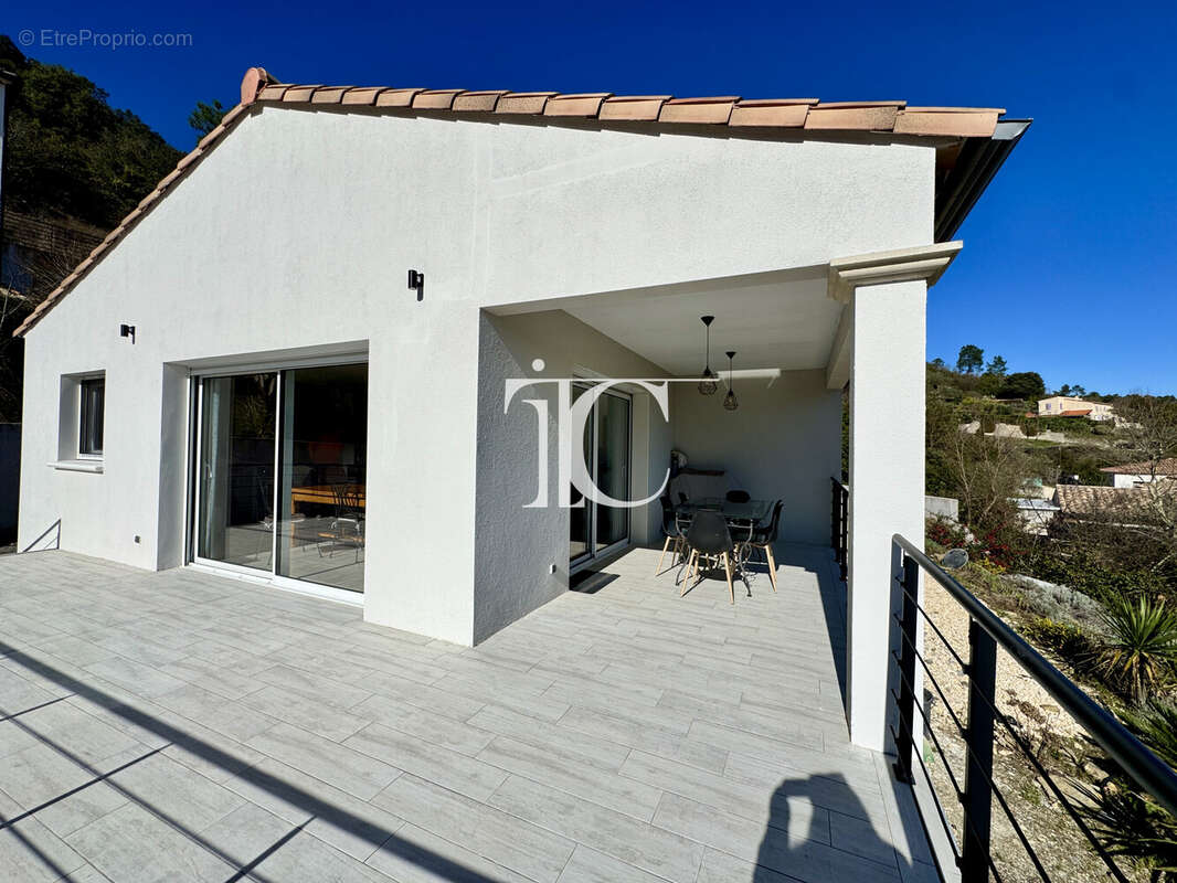 Maison à SAINT-AMBROIX