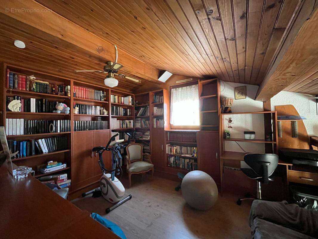 Maison à COLAYRAC-SAINT-CIRQ