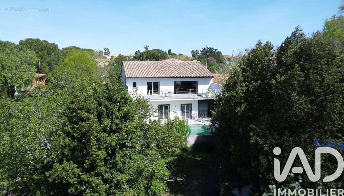 Photo 1 - Maison à ESPONDEILHAN