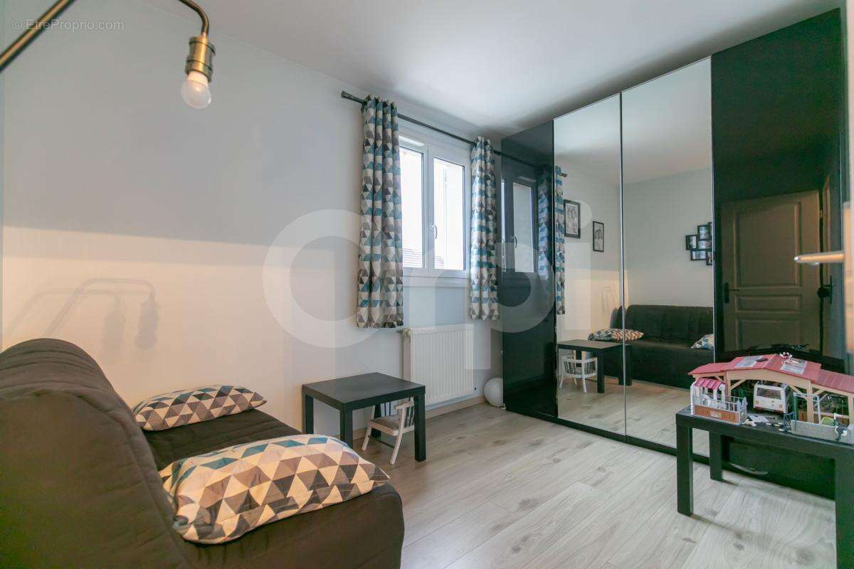 Maison à LIMEIL-BREVANNES