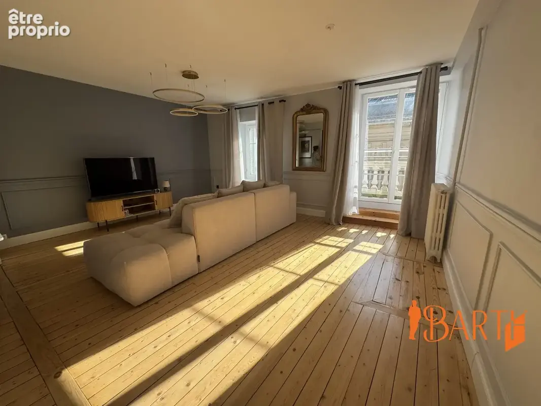 Appartement 4 pièces 95 m² à vendre à Bourges (18000) - photo 2