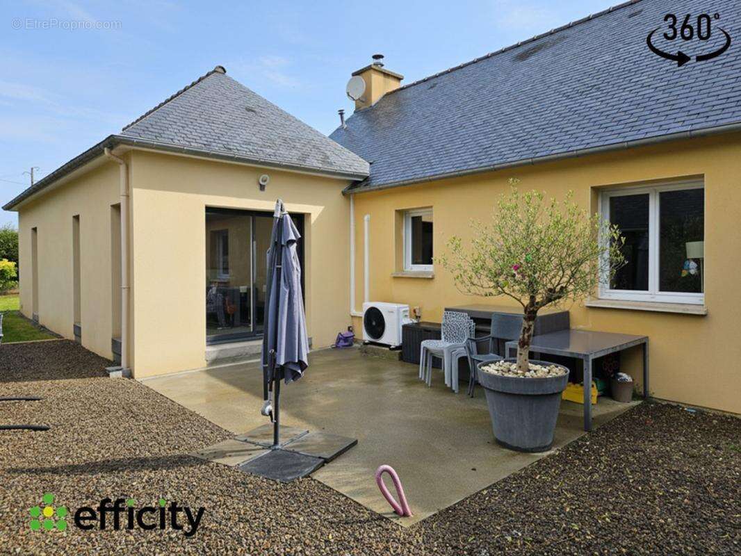 Maison à SAINT-PIERRE-DE-PLESGUEN