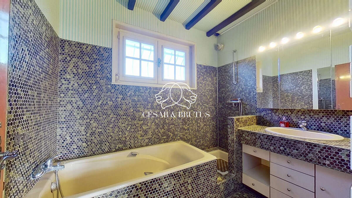 Maison à FRANCHEVILLE