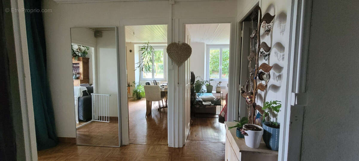 Maison à GENNES-SUR-SEICHE