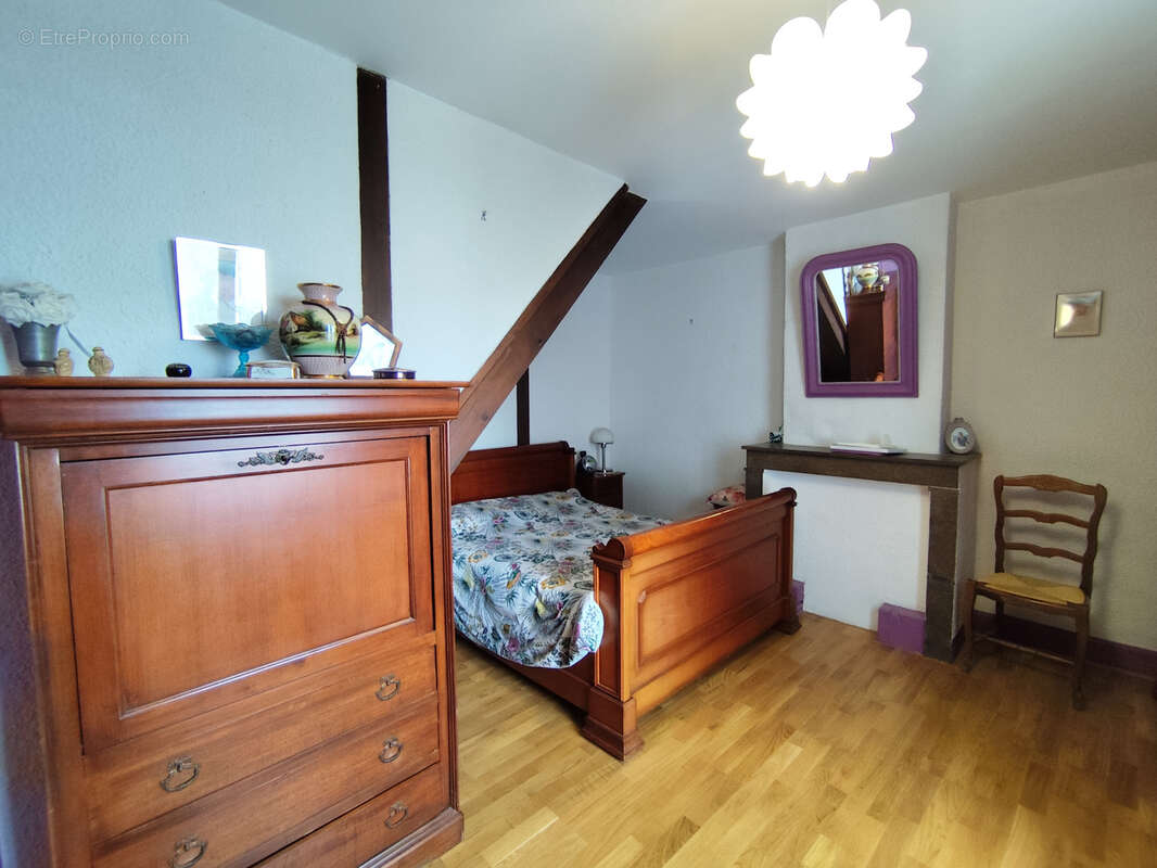 Maison à SAINT-MARTIN-LA-PLAINE