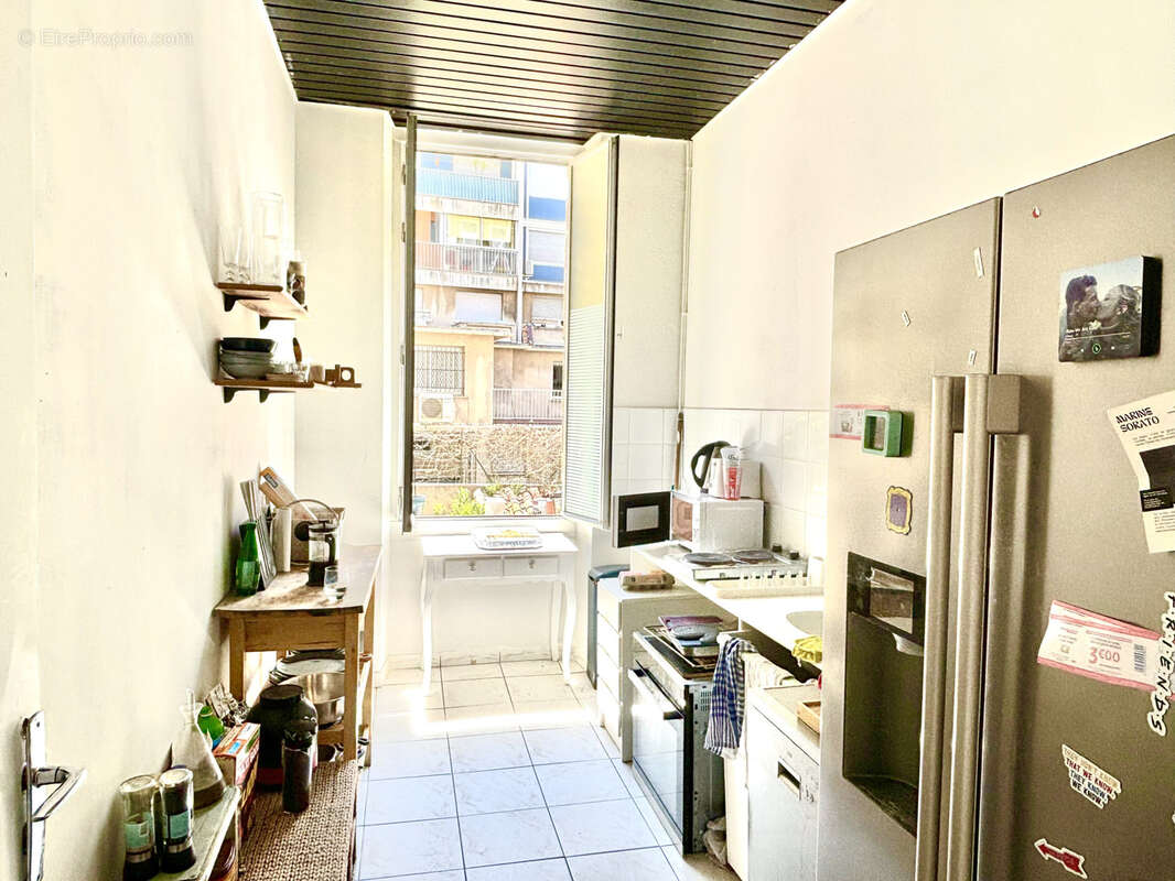 Appartement à MARSEILLE-7E