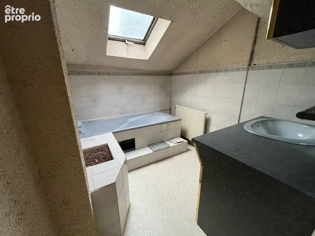 Duplex 5 chambres 170 m2 au coeur de Genay - photo 14