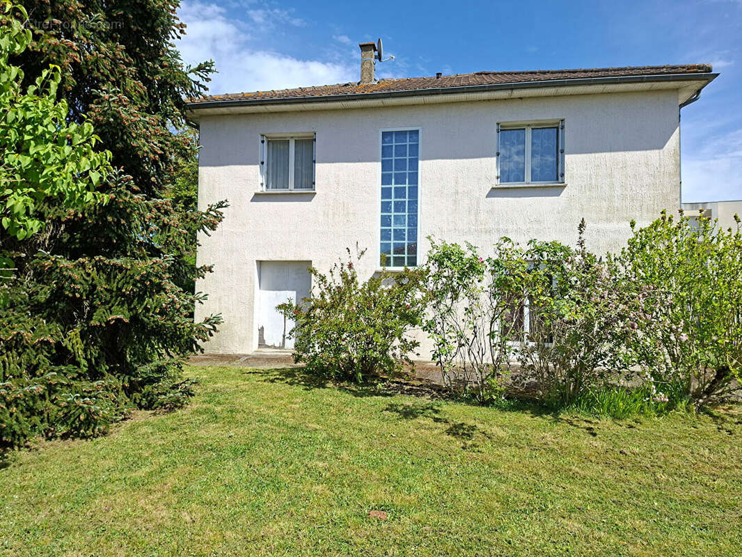 Maison à CHATELLERAULT