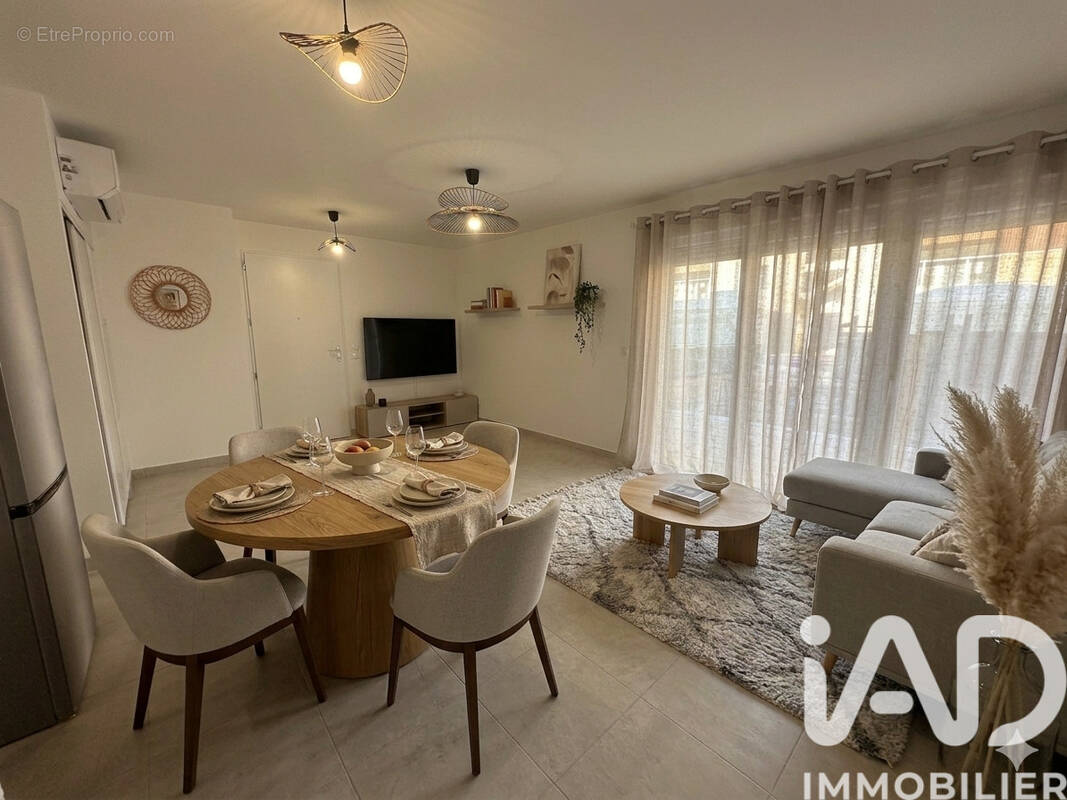Photo 1 - Appartement à RODILHAN