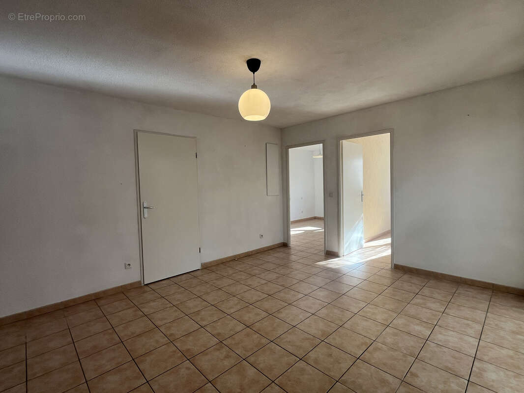 Maison à LA CALMETTE